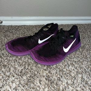 Women’s Nike Free RN Flyknit Purple and Black Size 9.5